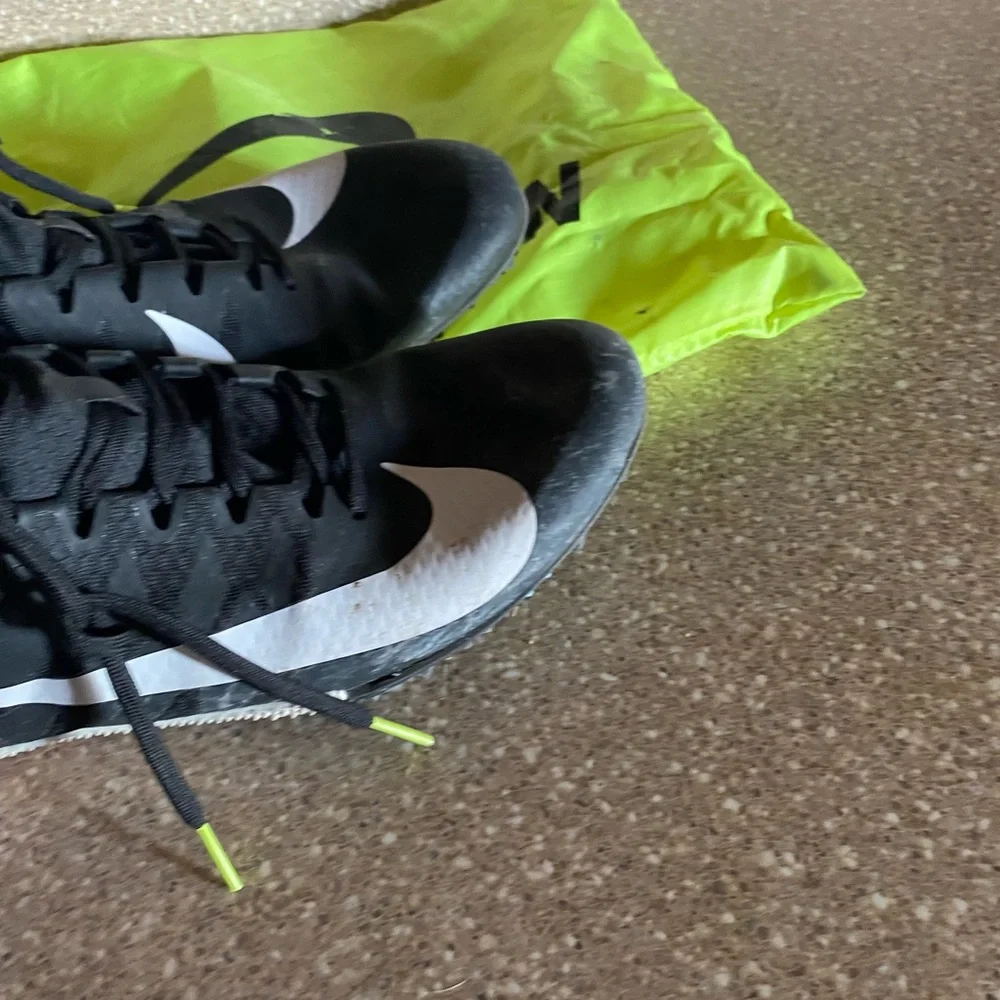 Nike track shoes 10.5